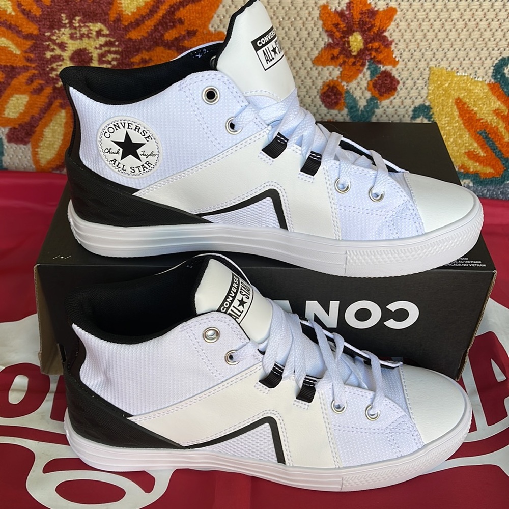 Converse A01168C
CTAS FLUX ULTRA MID WHITE/BLACK/WHITE
Men’s sneakers - Picture 4 of 16